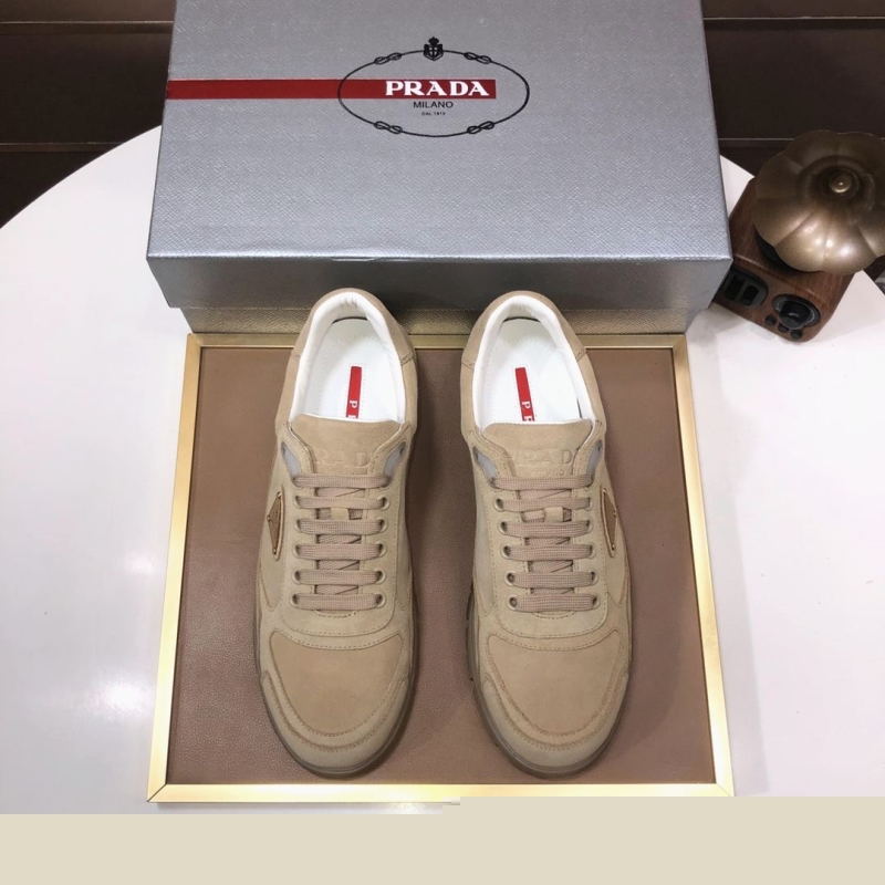Pra*a casual shoes